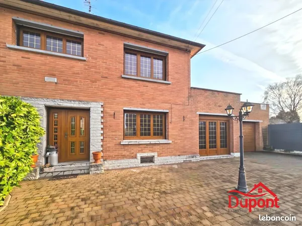 Propriété 6 pièces 103 m² 