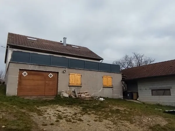 Maison type F5 à vendre à Bourogne dans quartier calme 