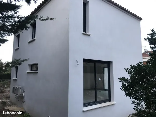 Ventabren - Maison à étage lumineuse avec jardin 150 m² 