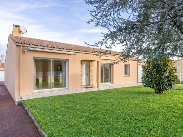 Maison de plain-pied 4 pièces 125 m² 