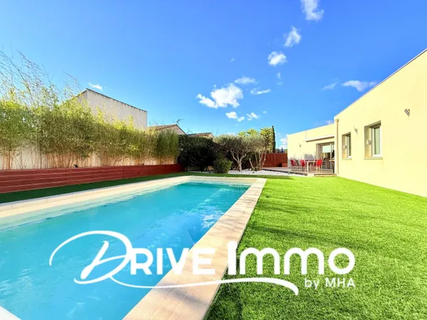 Maison de plain-pied 5 pièces 155 m² 
