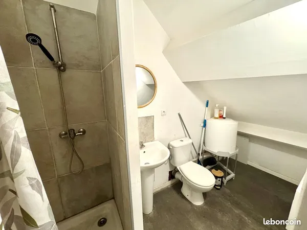 Studio 1 pièce 15 m² 