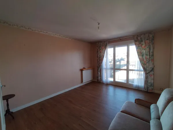 Appartement T3 Lumineux - Dernier Etage 