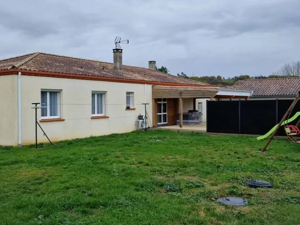 Maison de plain-pied 6 pièces 170 m² 