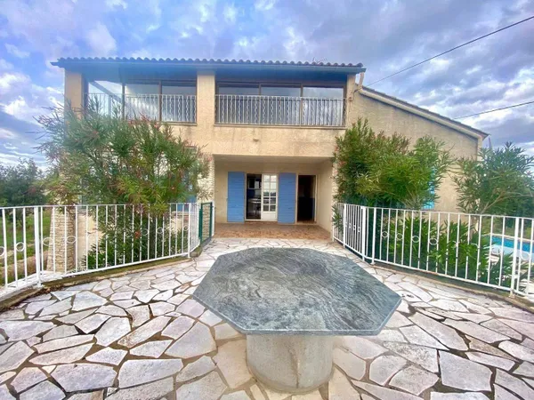 Maison 10 pièces 130 m² 