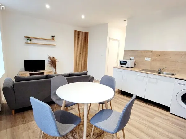 Studio 40 m² meublé avec Jardin Privatif - Annonay (Domaine de la Gare) 