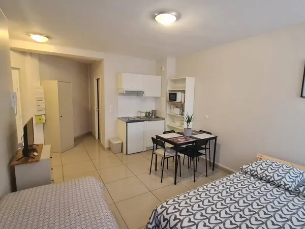Studio 1 pièce 23 m² 