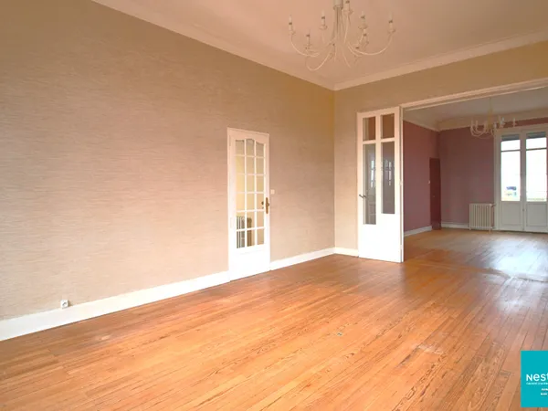 Appartement 5 chambres avec terrasse 64 m² et garage 