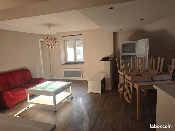 Loue duplex meublé 67 m2 2ème et dernier étage 