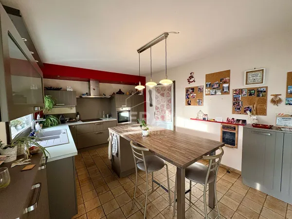 Maison 7 pièces 168 m² 