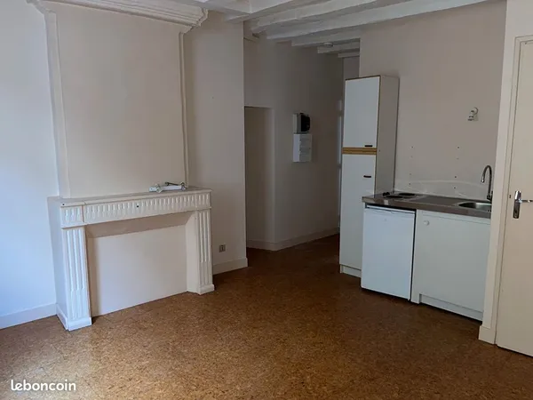 Studio 1 pièce 22 m² 