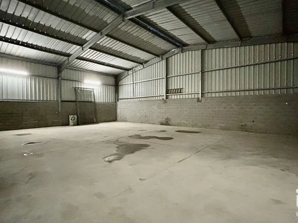 Local commercial 200 m² 