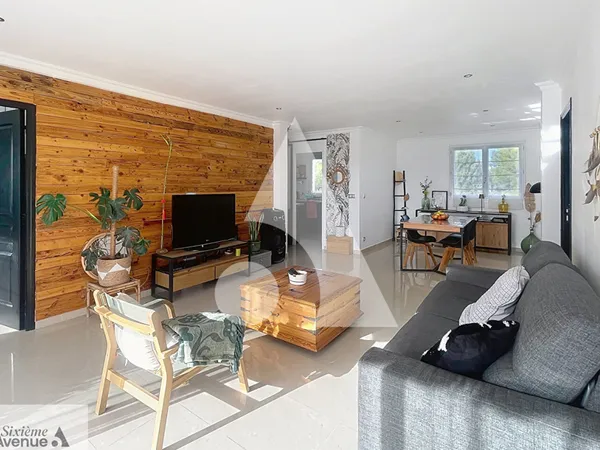 Appartement Le Cannet 4P en dernier étage de 85.32 m² - parking - cave. 