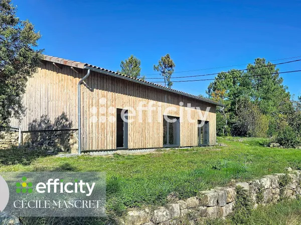 Maison 2 pièces 156 m² 