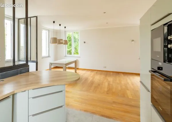 Appartement 4 pièces 150 m² 