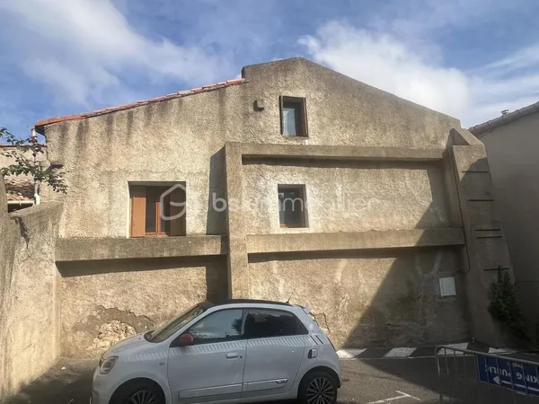 MAISON DE VILLE AVEC CAVE 