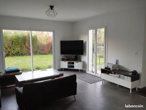 Maison - 110 m² - 5 pièces 