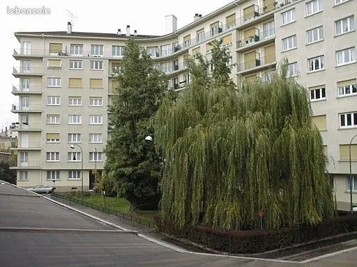 Parking - Garage Location Vandœuvre-lès-Nancy   74€