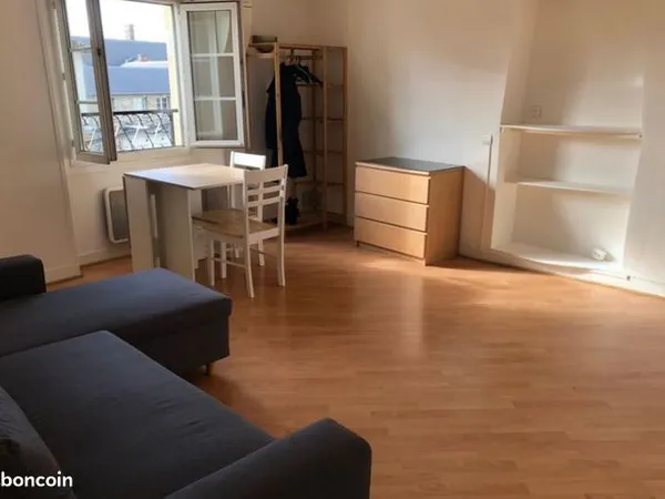 Studio 1 pièce 31 m² 