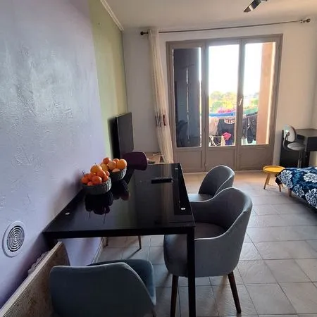 Beau 2 pièces avec grande terrasse 