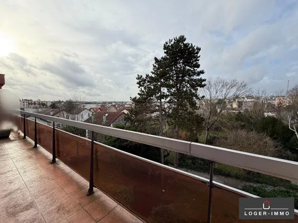 BEAU 2P DERNIER ETAGE VUE DEGAGEE 
