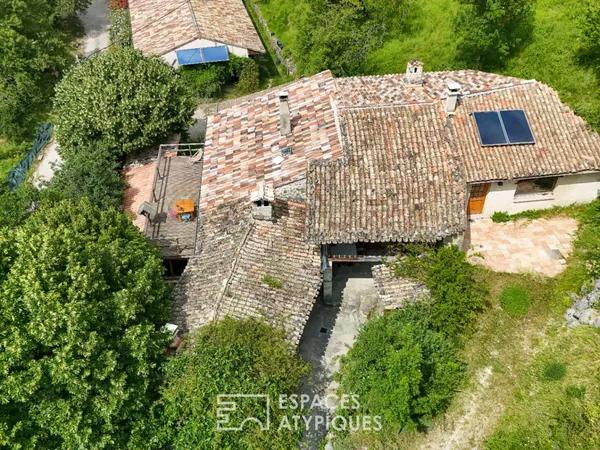 Propriété rare et pleine de charme au coeur de la Drôme provençale 