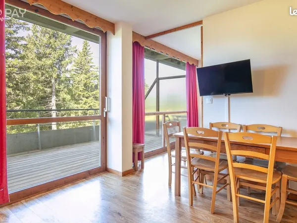 Appartement Villages du Bachat pied des pistes + télésiège avec terrasse orientée sud-ouest 