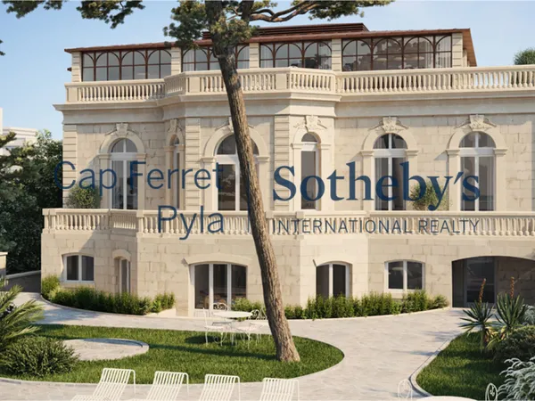 ARCACHON - APPARTEMENT AU DERNIER ÉTAGE EN 1ÈRE LIGNE DANS UNE MAGNIFIQUE VILLA HISTORIQUE 