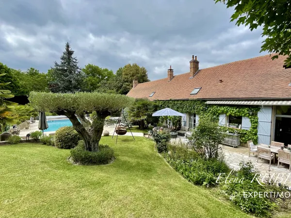 Propriete de charme avec une piscine et SPA sur un parc de 3 