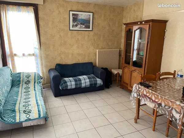 Chambre meublée étudiantes 