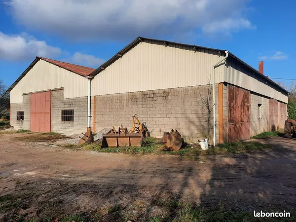 Parking/box 370 m² ARCHETTES 
