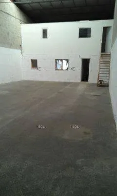 Local d'activité 190 m² 
