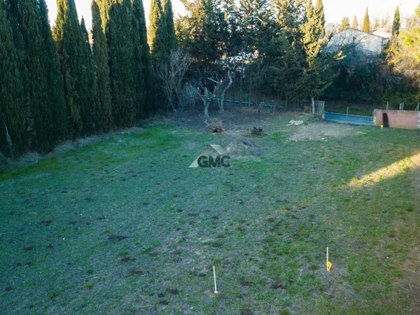 Terrain à aménager 767 m² 