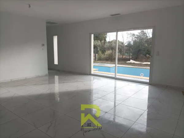 Maison de plain-pied 4 pièces 101 m² 