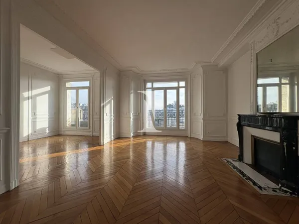 Appartement 6 pièces 165 m² 