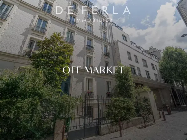 PARIS VIII - Rue de Rome - Appartement 2 pièces d'exception 