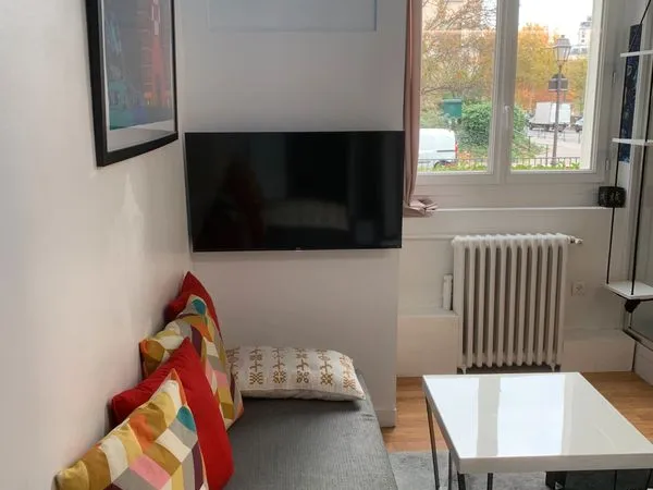 Studio vue Seine au Coeur de Paris 17m2 