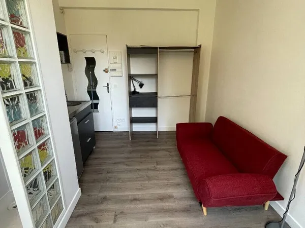 Appartement 1 pièce 12 m² 