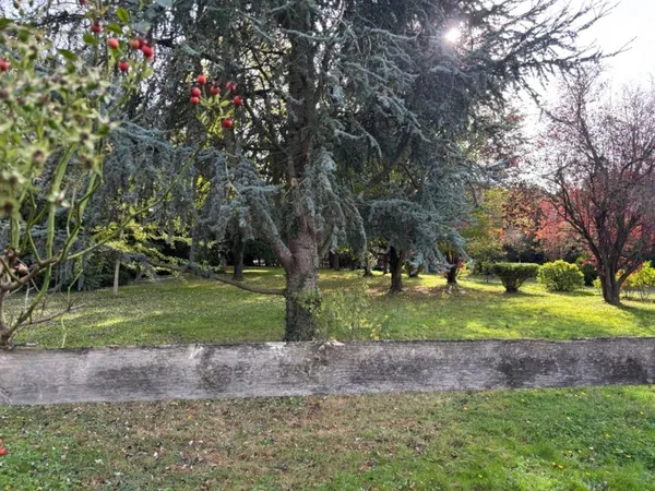 Terrain 600 m² 