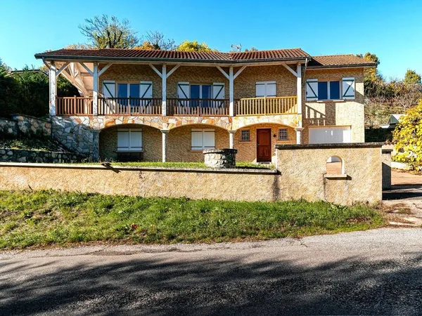 Maison 6 pièces 146 m² 