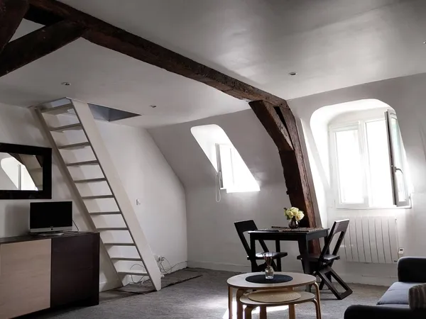 Location studio 30m² hyper centre Saint Germain en Laye 