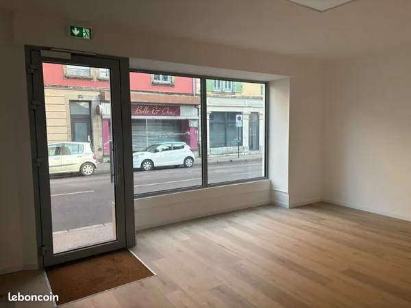 Local commercial 43 m² 