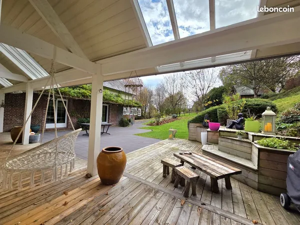 Maison 6 pièces 260 m² 