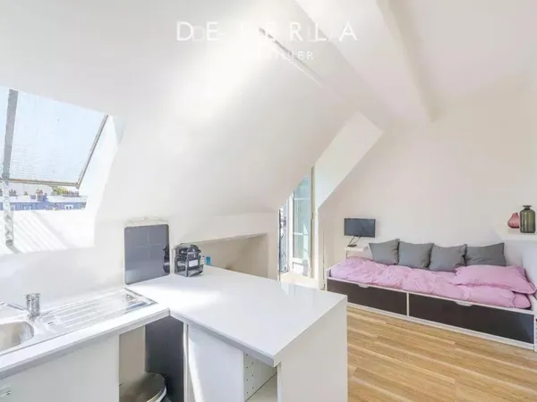Studio meublé Paris VIème arrondissement 