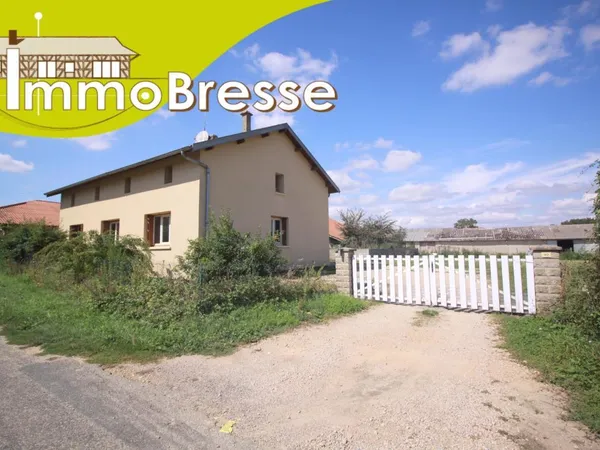 Mantenay-Montlin - A louer maison de plain-pied - 105 m² - Terrain de 2 300 m² 