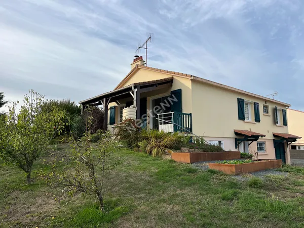Maison + appartement 