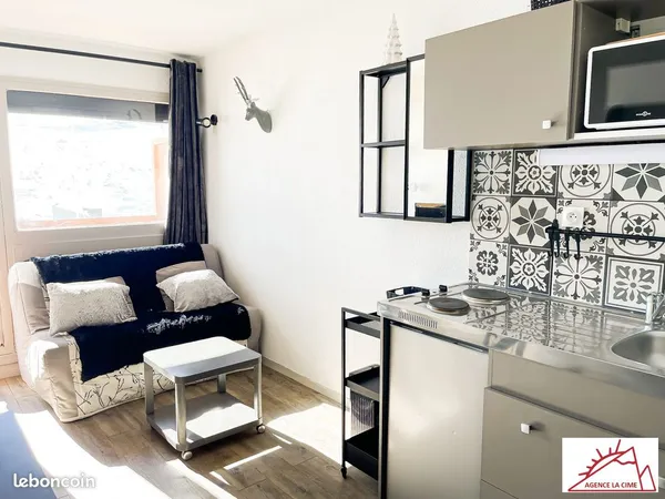 Studio 1 pièce 15 m² 