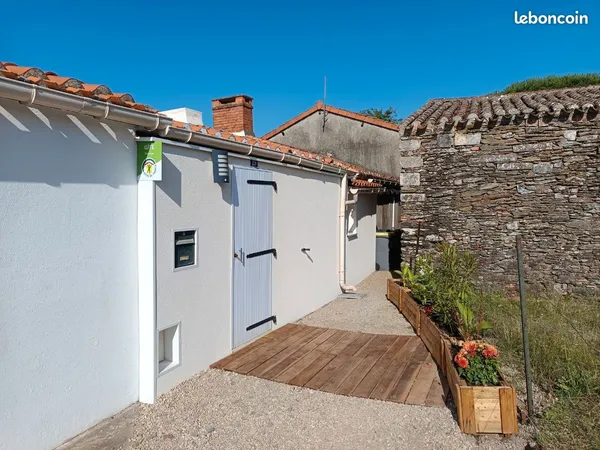 Maison à louer 30m2 l Aiguillon sur vie 