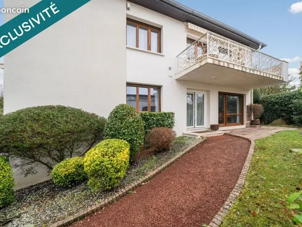 Maison 8 pièces 195 m² 
