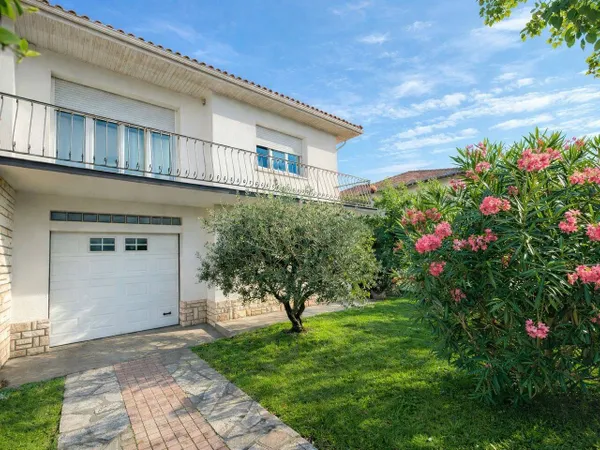 Maison 6 pièces 142 m² 